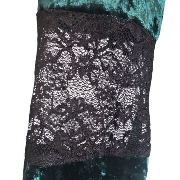 Socialite Velvet Lace Trim Romper Sz L Emerald Green Crushed Velvet One Piece - Picture 4 of 14